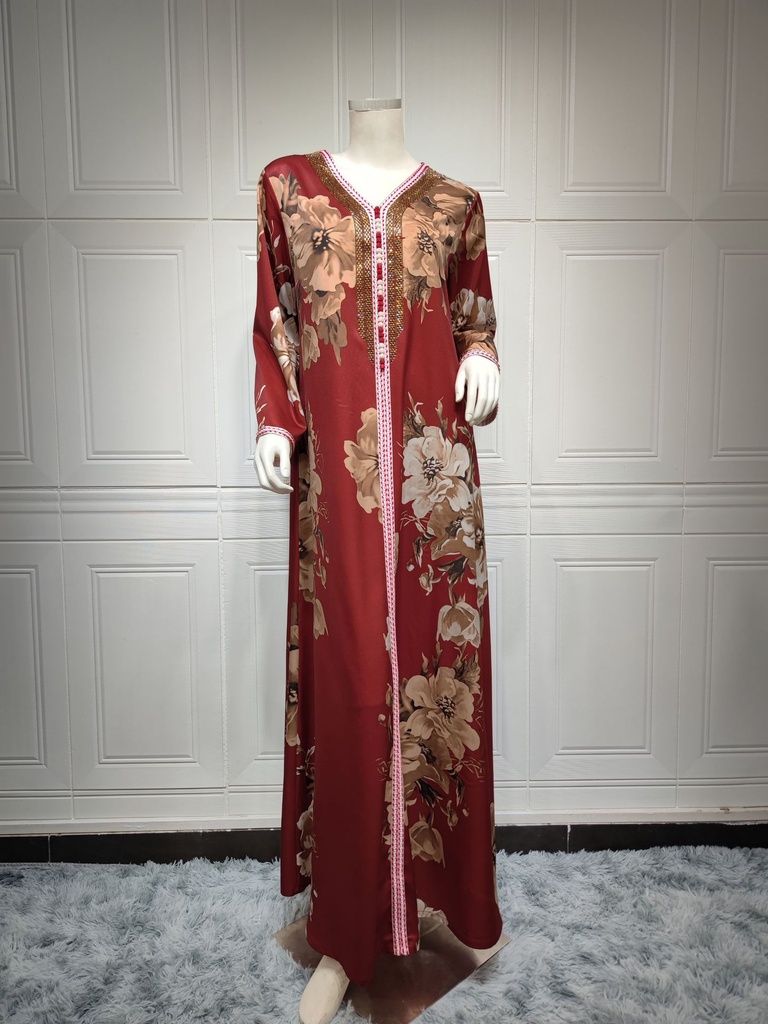 عباءة عربية جديدة لدبي