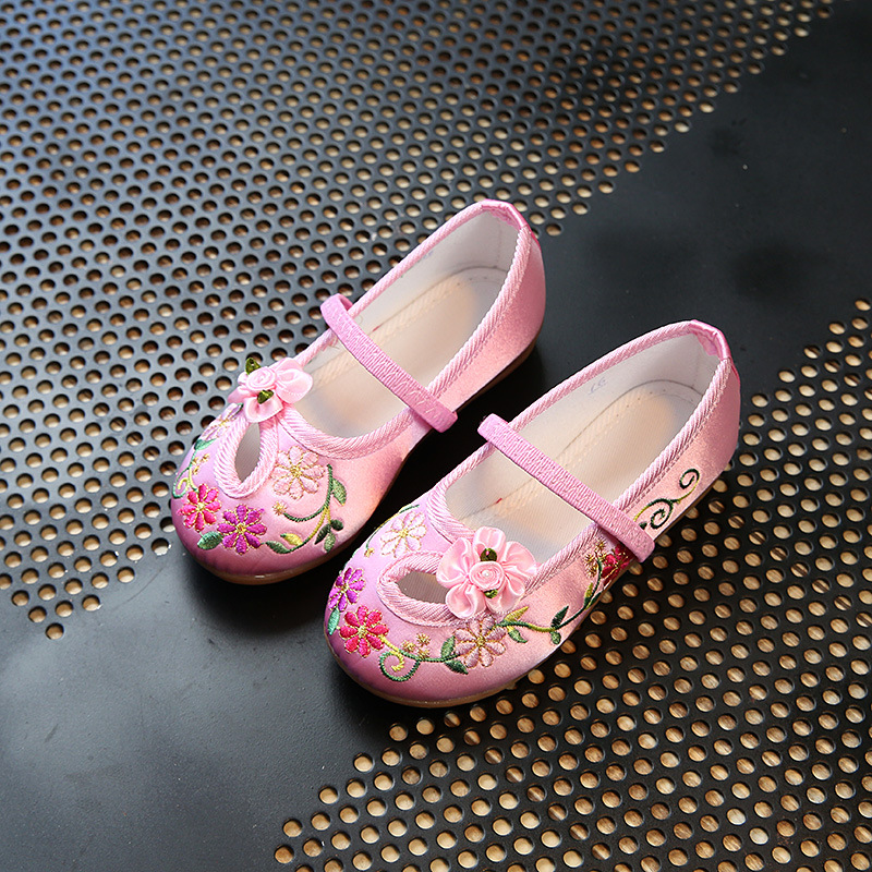 Supply of original one on behalf of old Beijing shoes children shoes summer autumn baby shoes folk style shoes