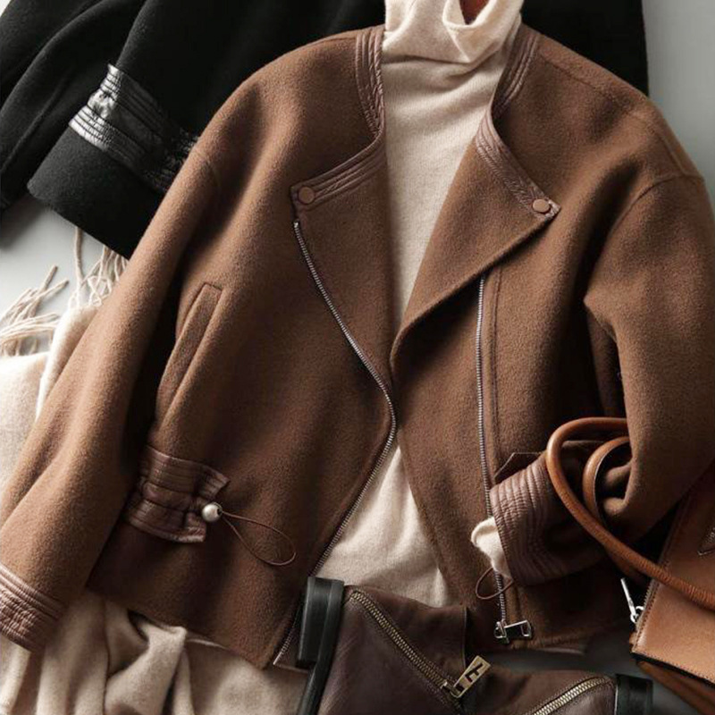 معطف نسائي من الصوف بتصميم عصري مع خصر مشدود بحبل