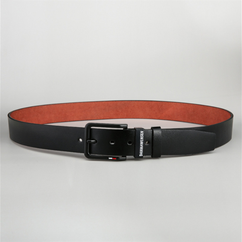 Stylish and modern men's genuine leather belt