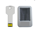 تمتع بتخزين ونقل بياناتك بكل سهولة مع ذاكرة فلاش USB بتصميم مفتاح أنيق يجمع بين الجمال والعملية
