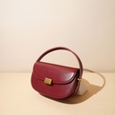 Elegant Women's Bag with a Sophisticated and Modern Design 