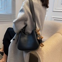 A new women's bag with an innovative and unique design, perfect for all occasions and adding a touch of elegance to every look