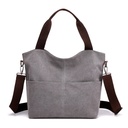 Women's canvas shoulder bag with an elegant and modern design
