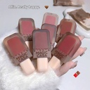 Velvet matte lip gloss with a misty touch and long-lasting wear