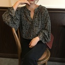 Elegant and Modern Floral Chiffon Blouse Shirt – Featuring a Low Collar and Trumpet Sleeves