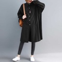 Loose long women's shirt with an elegant and practical design, offering comfort and style for a chic everyday look