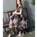 Elegant Women's Dress with a Modern Touch that Adds a Sparkle to Your Look