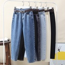Women's High-Waisted Jeans with a Comfortable Design – Perfect for Modern Everyday Looks