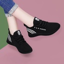 Stylish Women's Flyknit Shoes – Soft Sole and Casual Comfort