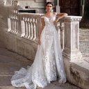 An elegant white dress that gives you a sense of luxury and makes you feel distinguished and refined