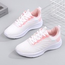 New girls’ sneakers with a breathable mesh upper