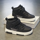 High-top boys’ sports casual sneakers, designed for comfort and everyday wear