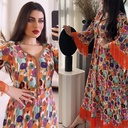 عباءة سيدة بتصميم عرقي شرق أوسطي