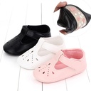 Hollow baby toddler shoes